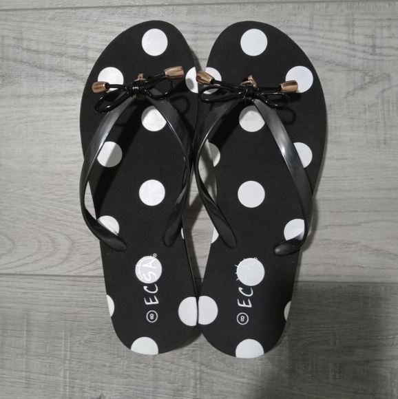 Shoes - ECSA black sandals with a bow